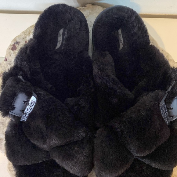 Skechers Women's Arch Fit Go Lounge Unwind Black Faux Fur Buckle Slippers Sz 10 - Picture 8 of 15